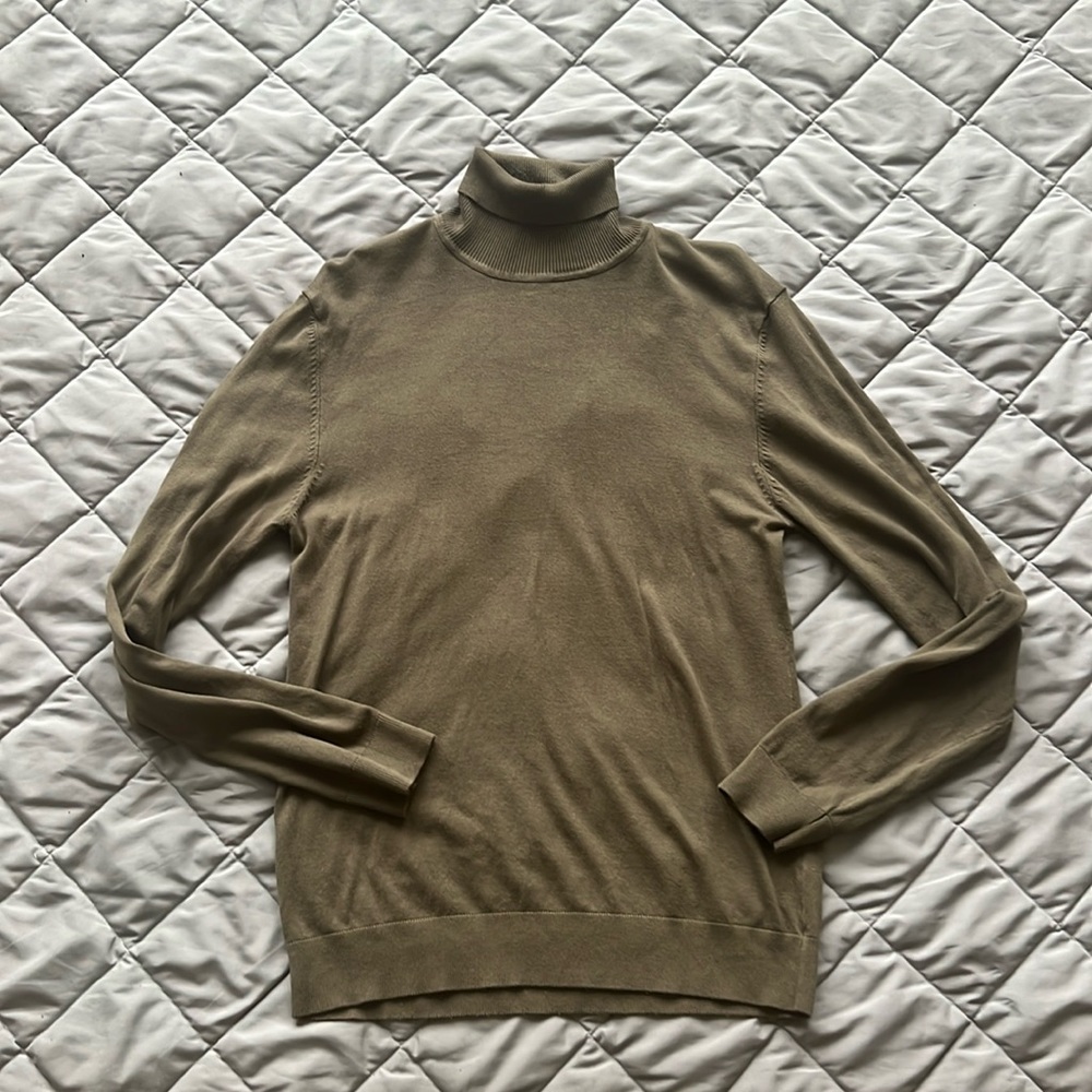 BoohooMAN Muscle Fit Turtleneck Olive Green Small